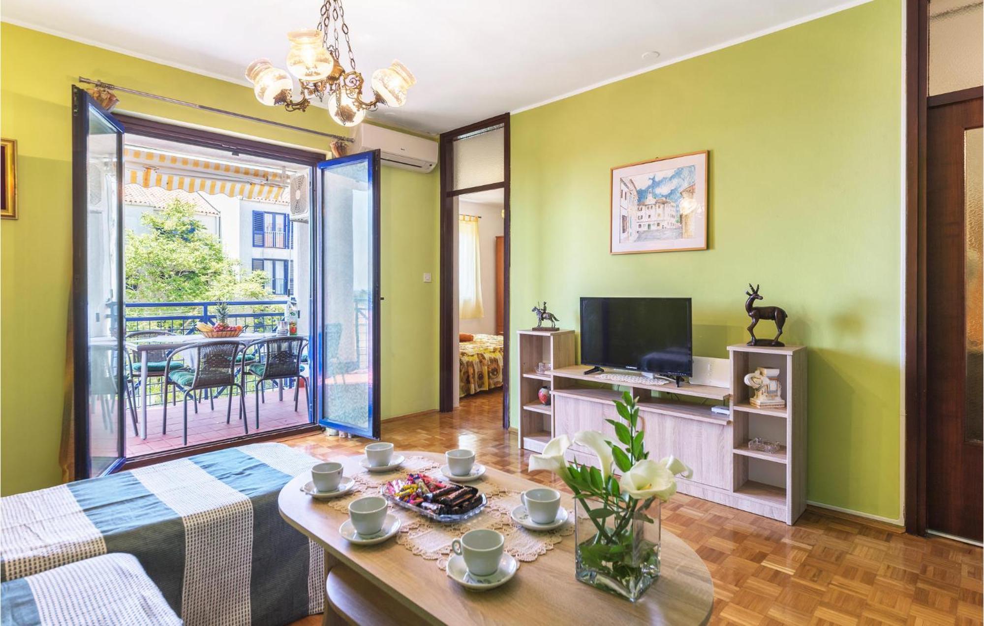 Gorgeous Apartment In Pula With House Sea View ภายนอก รูปภาพ