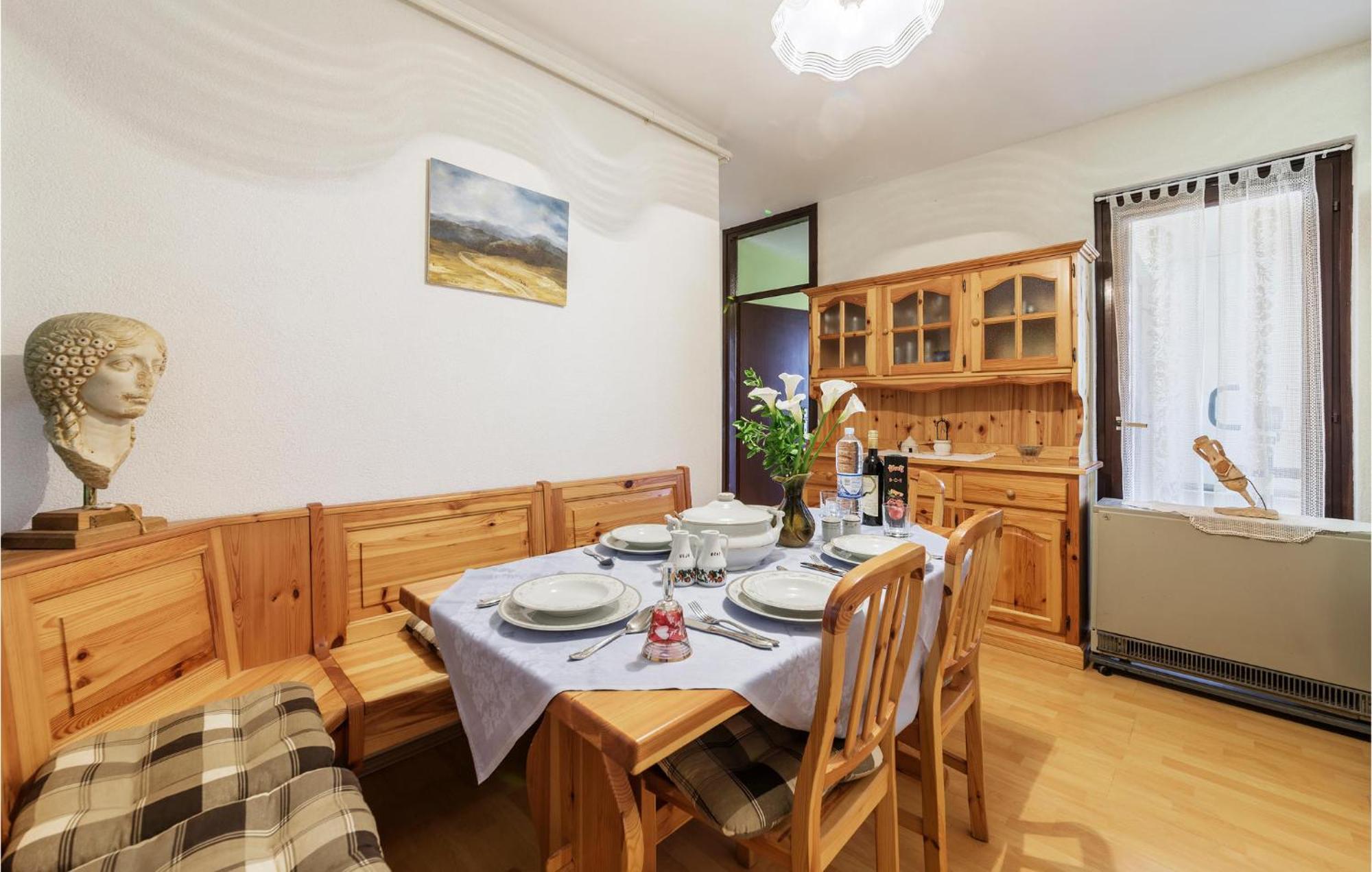 Gorgeous Apartment In Pula With House Sea View ภายนอก รูปภาพ