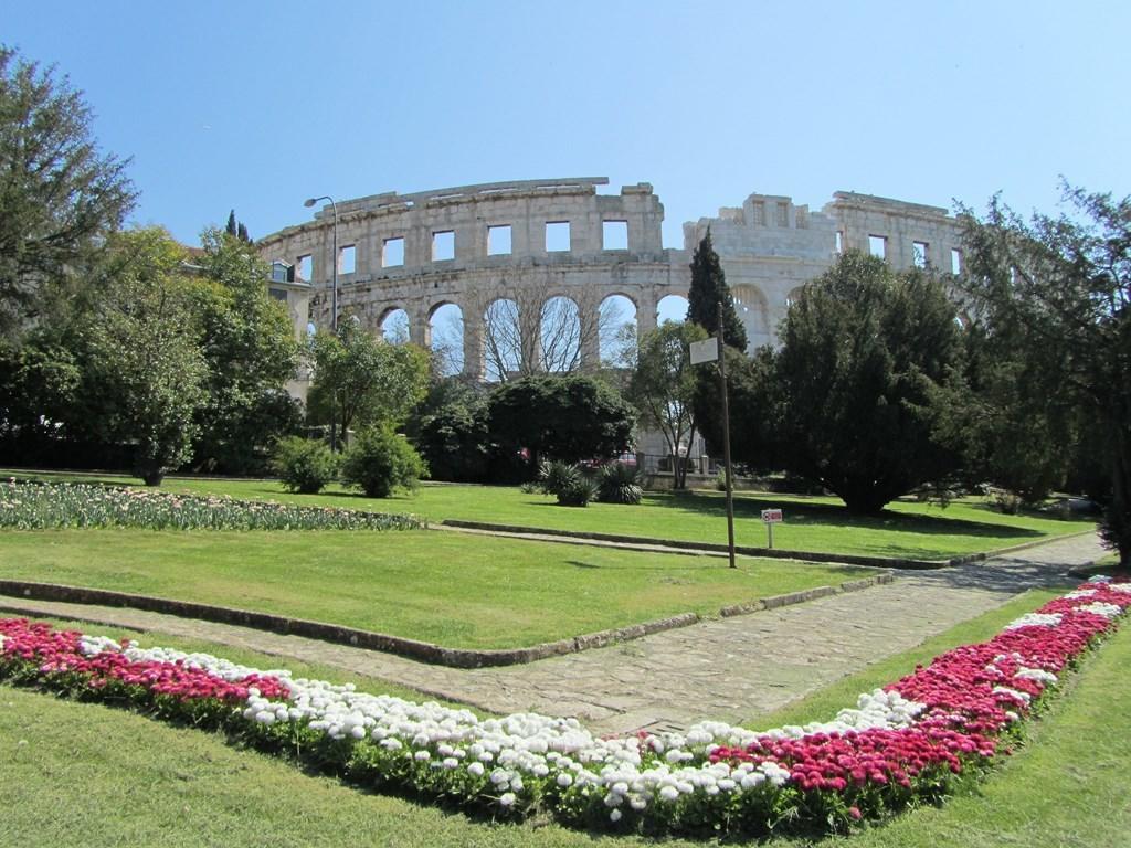 Gorgeous Apartment In Pula With House Sea View ห้อง รูปภาพ