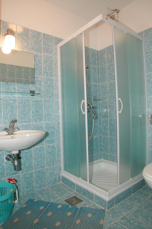 Gorgeous Apartment In Pula With House Sea View ภายนอก รูปภาพ