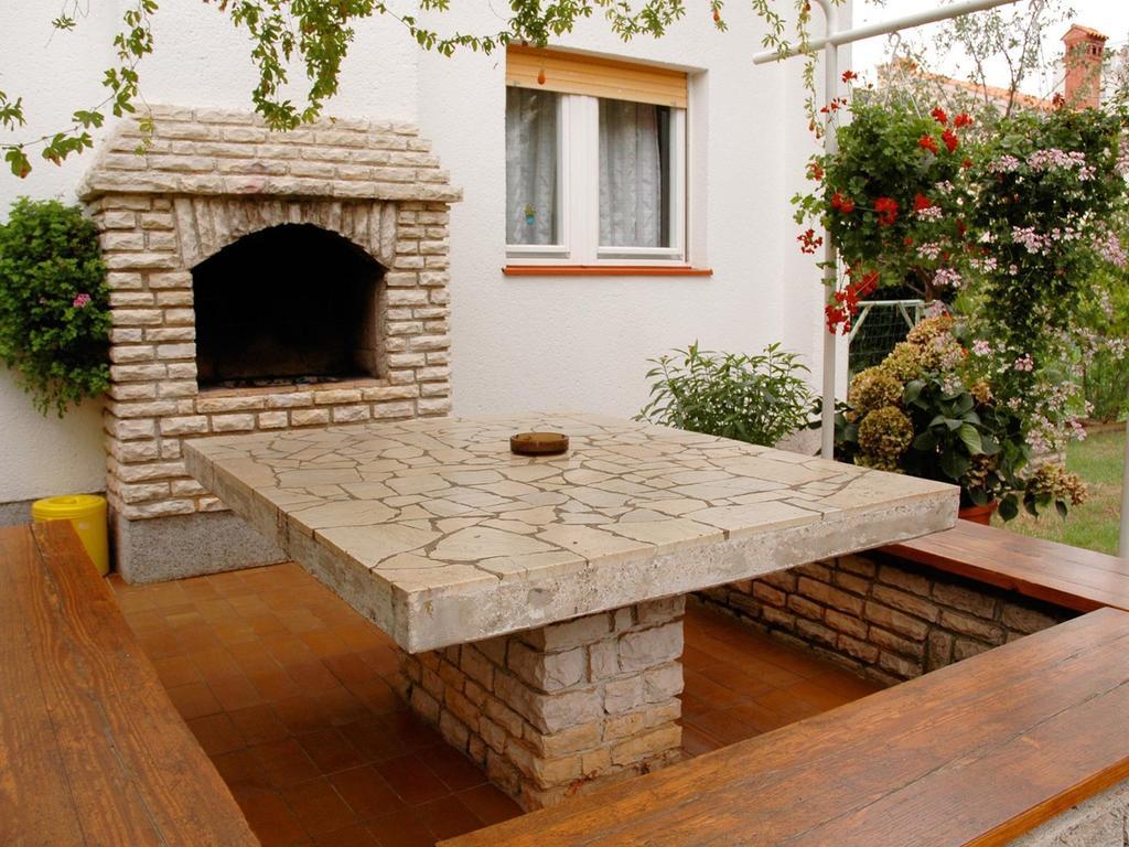 Gorgeous Apartment In Pula With House Sea View ภายนอก รูปภาพ