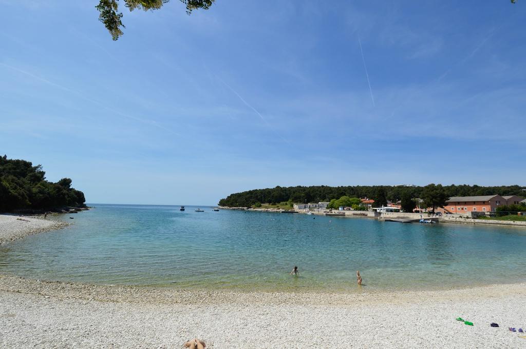 Gorgeous Apartment In Pula With House Sea View ภายนอก รูปภาพ